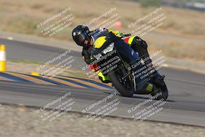 media/Sep-09-2023-SoCal Trackdays (Sat) [[6f49351c42]]/Turn 15 (745am)/